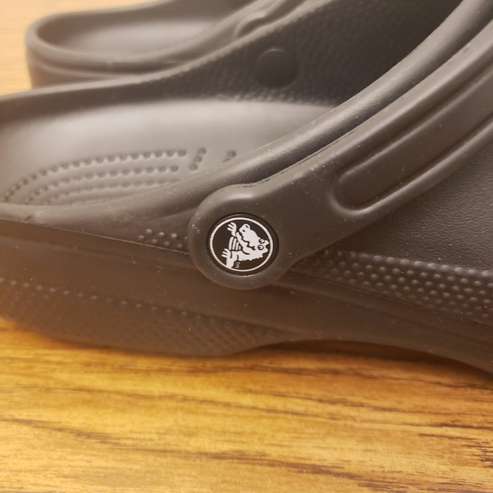 NEW Crocs Classic Clogs Black Men's Shoes Size 13 - Picture 6 of 10